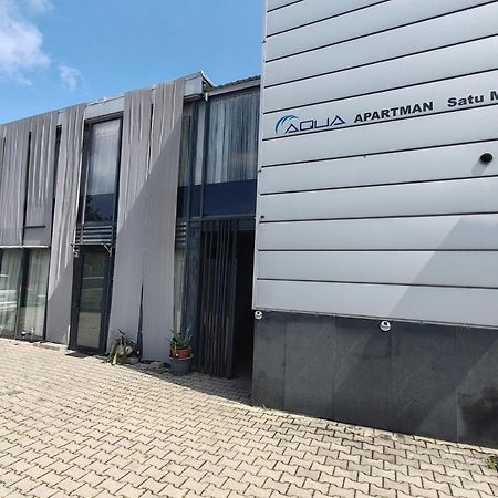 Aqua Apartman Satu Mare Exteriör bild
