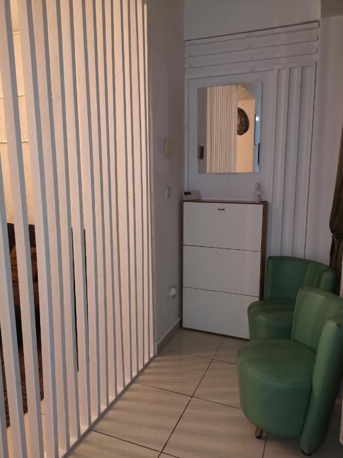 Aqua Apartman Satu Mare Exteriör bild
