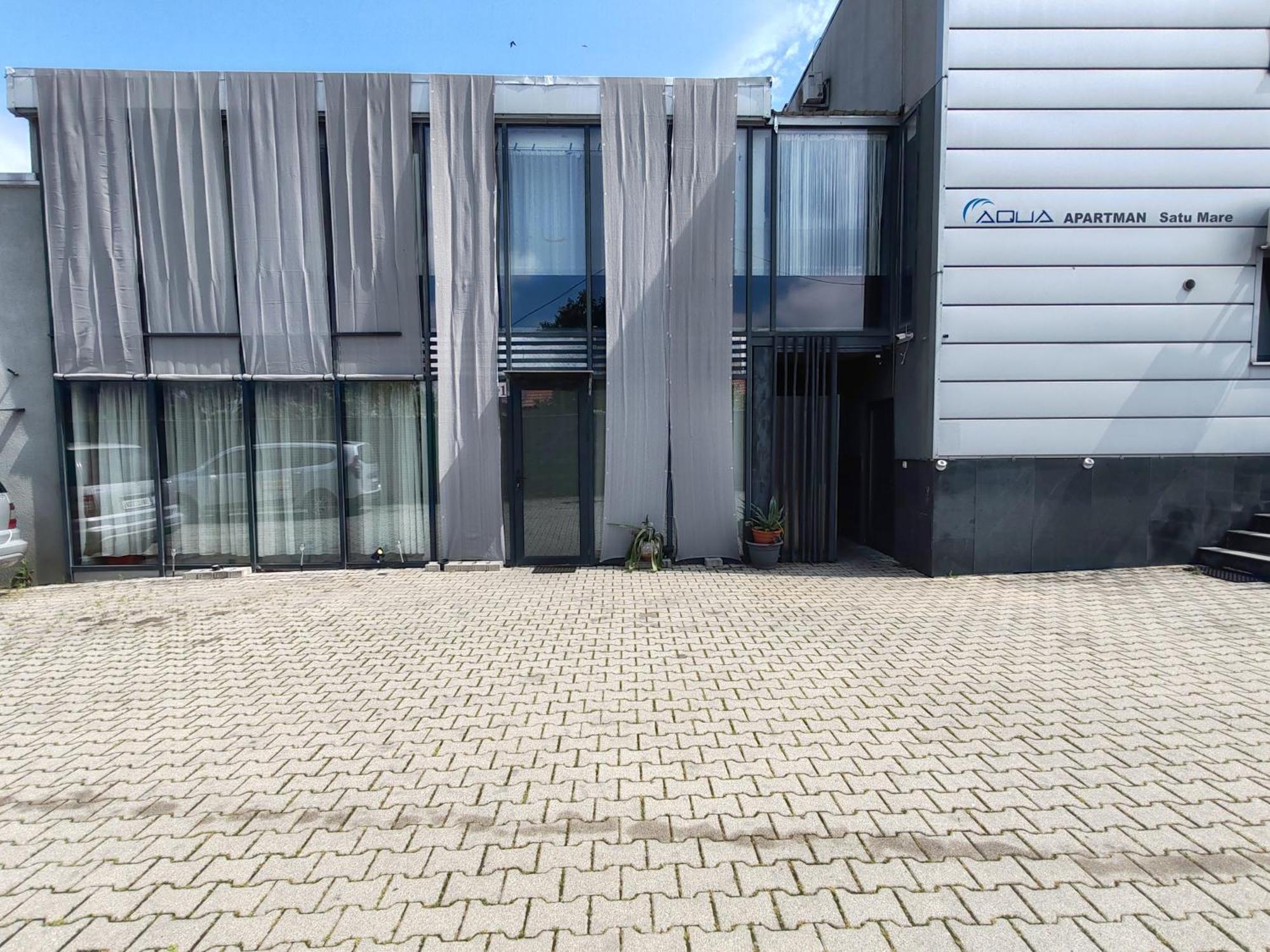 Aqua Apartman Satu Mare Exteriör bild